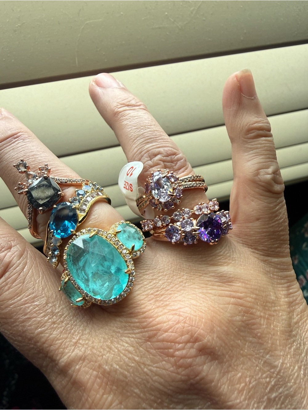 Lot of 6 never worn size 10 good quality fashion costume rings